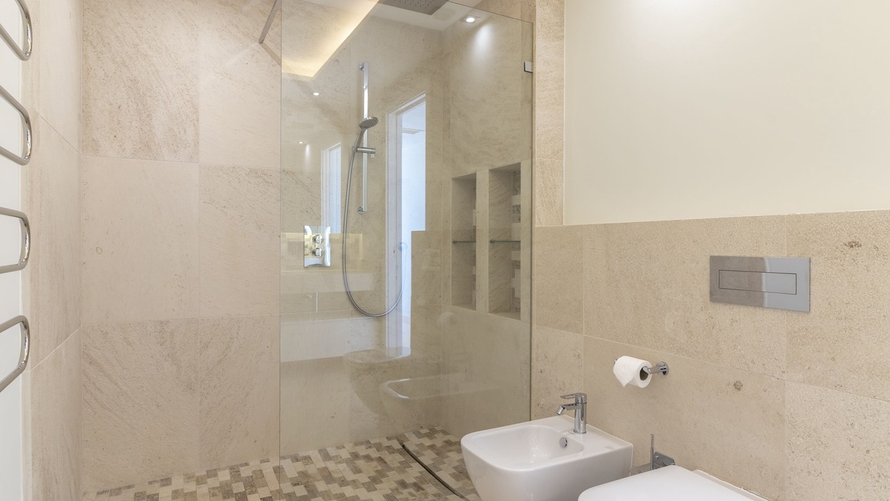 Photo of Bathroom in Ferragudo