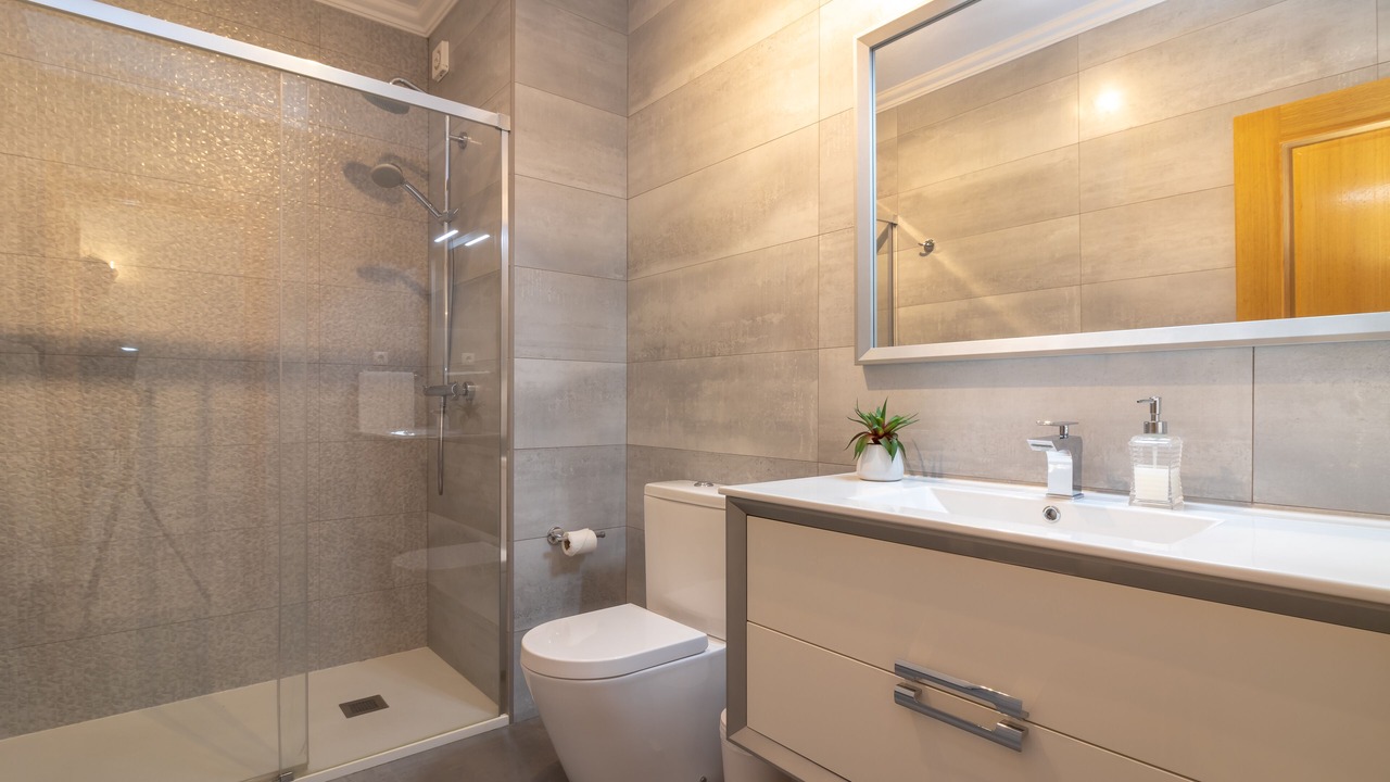 Photo of Bathroom in Ferragudo
