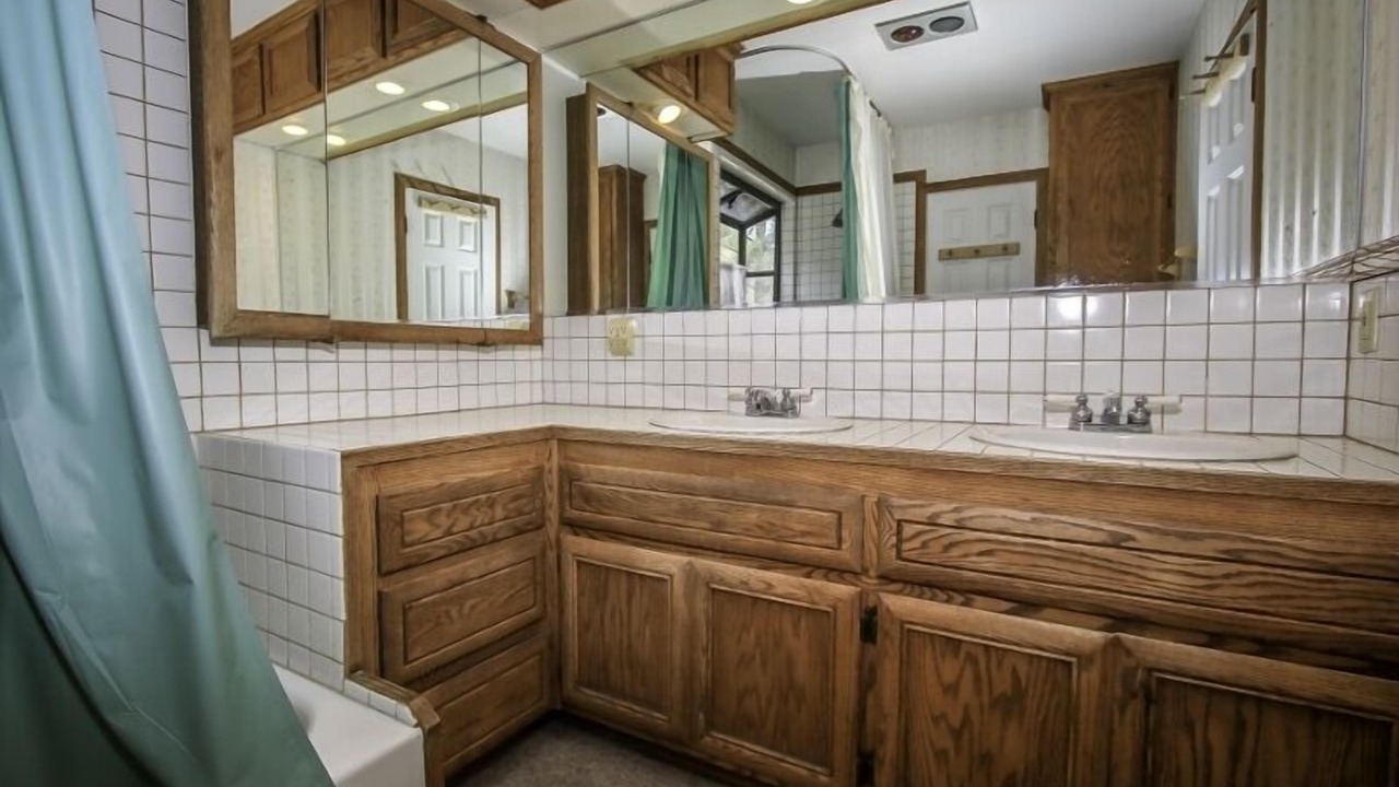 Photo of Bathroom in Fox Farm