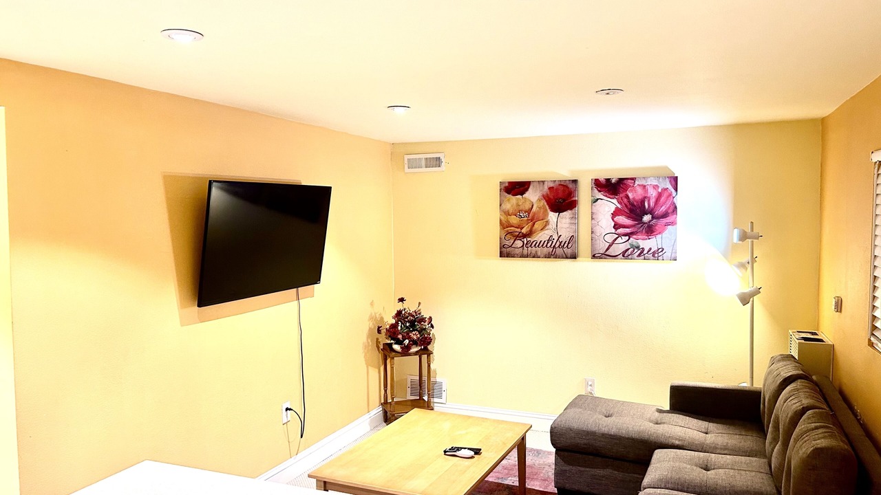 Photo of Livingroom in El Cerrito