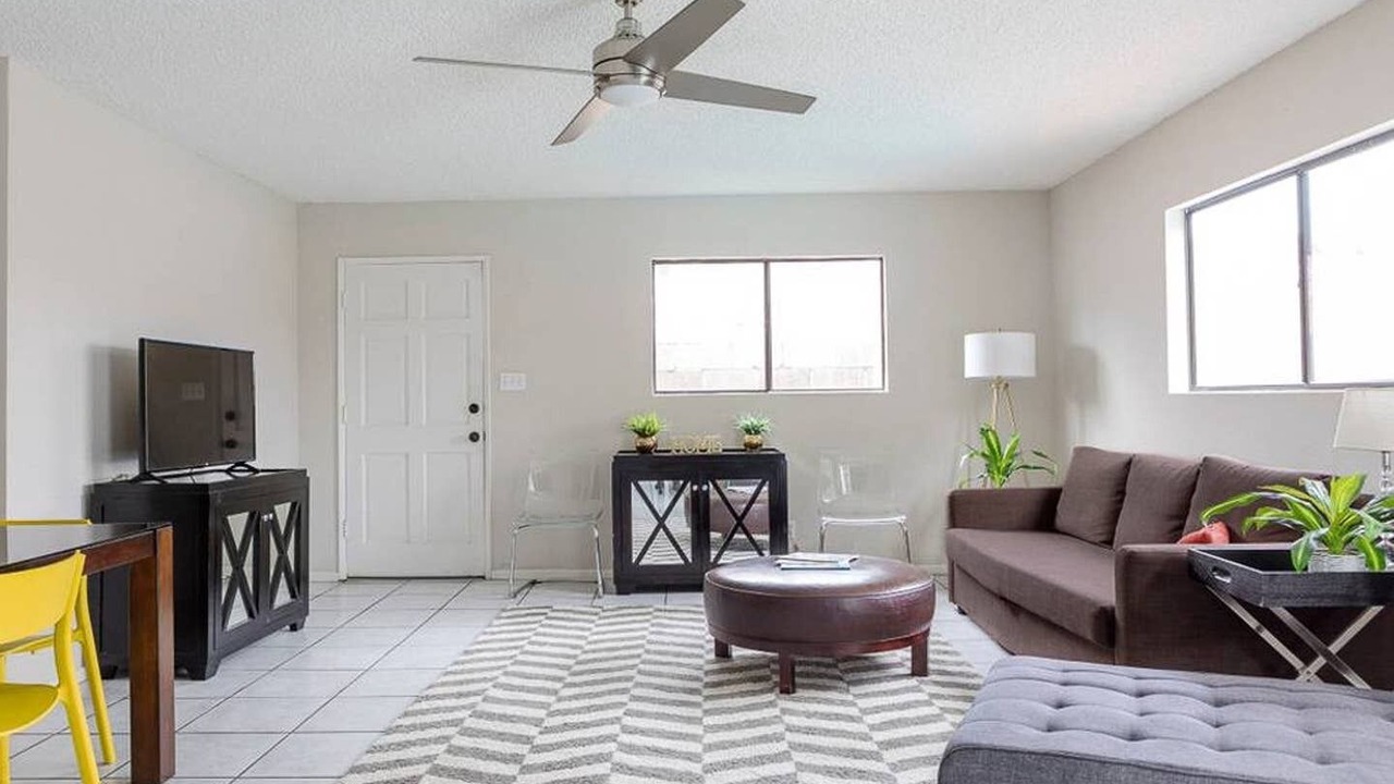 Photo of Livingroom in Sutter