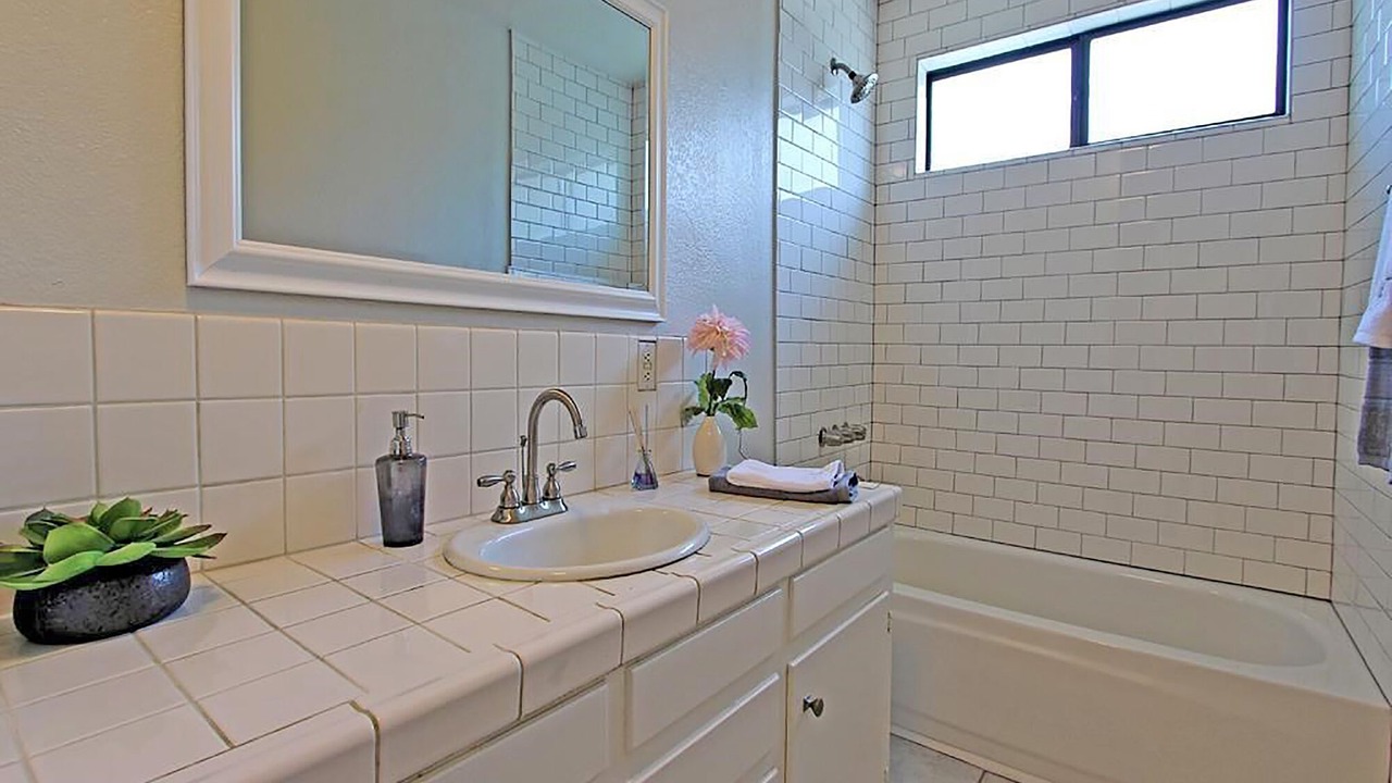 Photo of Bathroom in Sutter