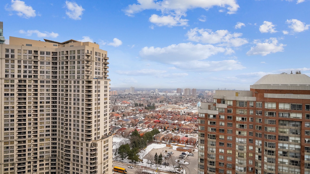 Photo of Patio Balcony in Downtown Mississauga
