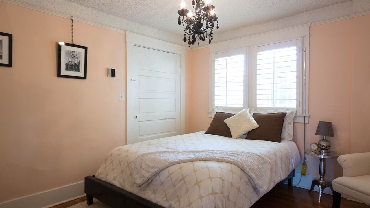 Photo of Bedroom in Wilshire
