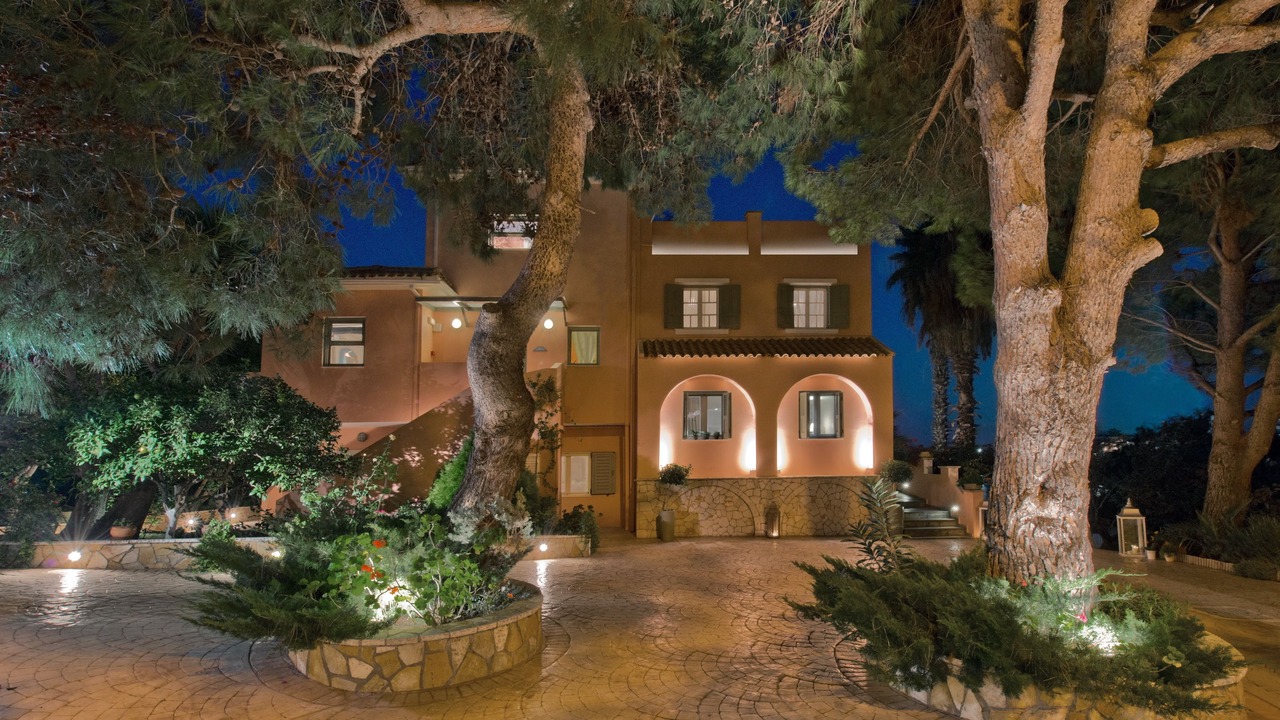 Photo of Outdoor in Amoudi