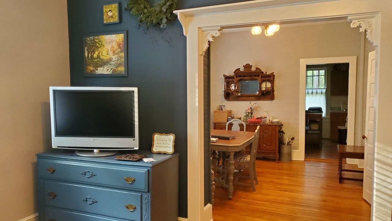 Photo of Bedroom in Saluda