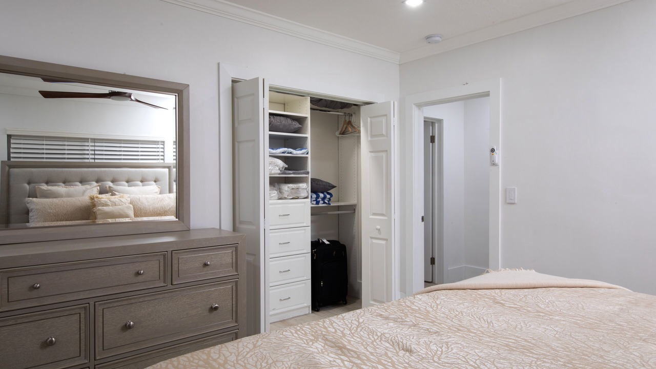 Photo of Bedroom in Downtown Hollywood