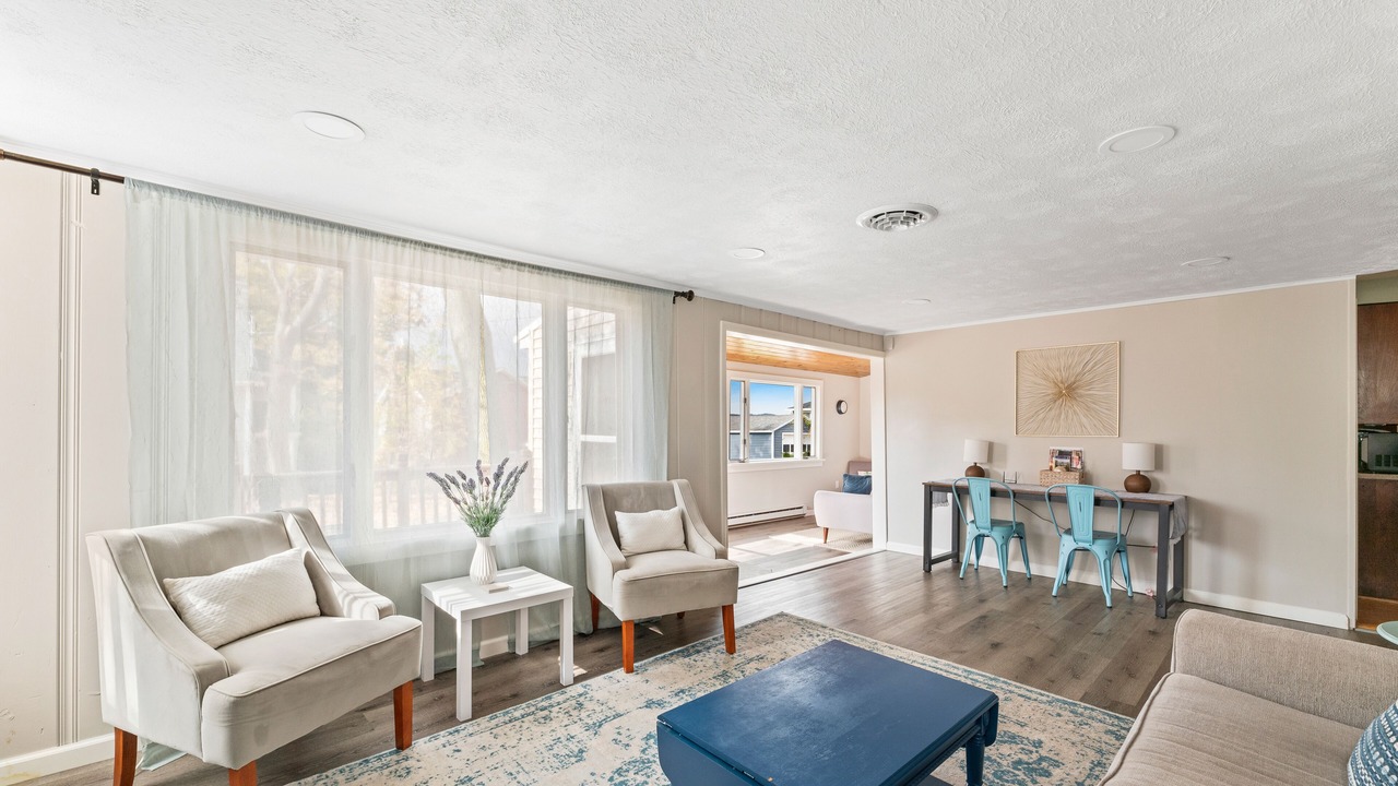 Photo of Livingroom in Canandaigua