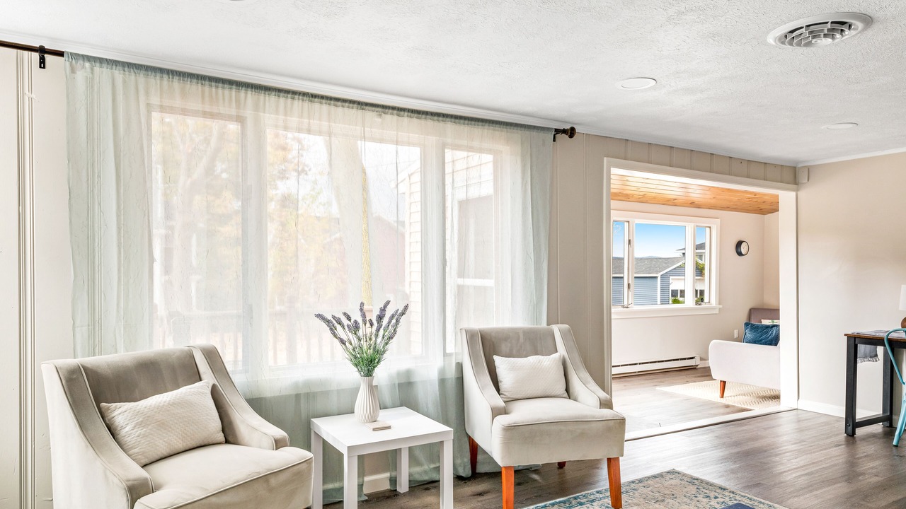 Photo of Livingroom in Canandaigua