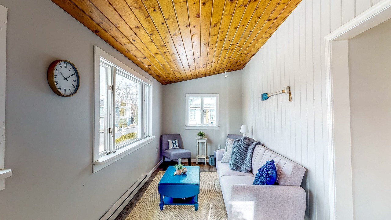 Photo of Livingroom in Canandaigua