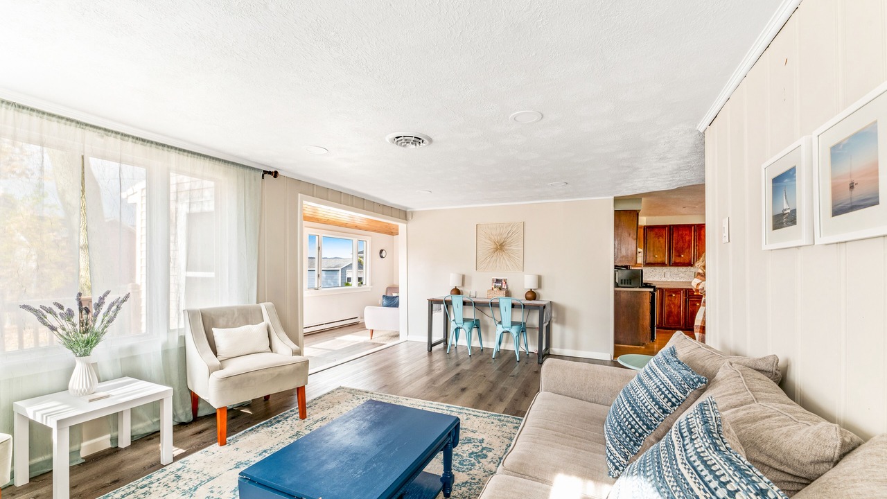 Photo of Livingroom in Canandaigua