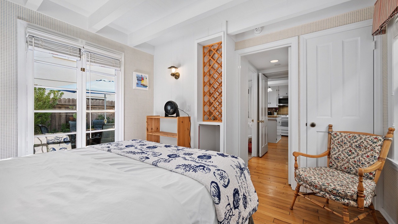 Photo of Bedroom in Balboa Island