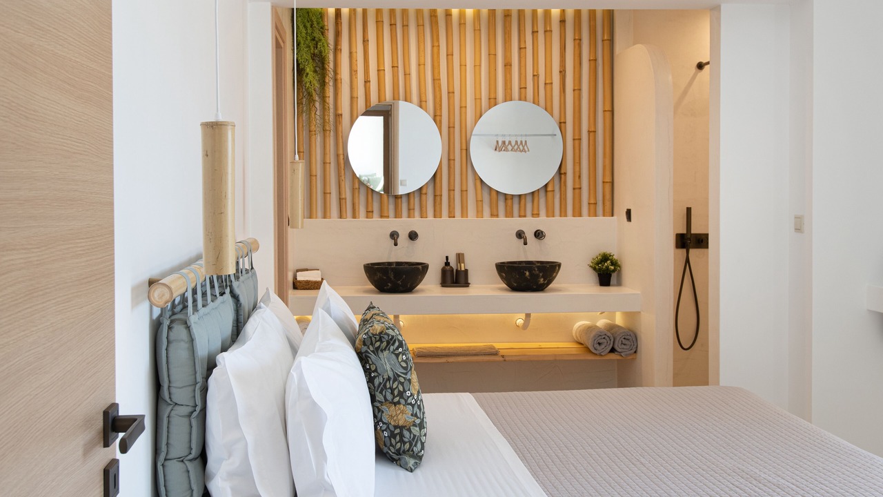 Photo of Bedroom in Ios