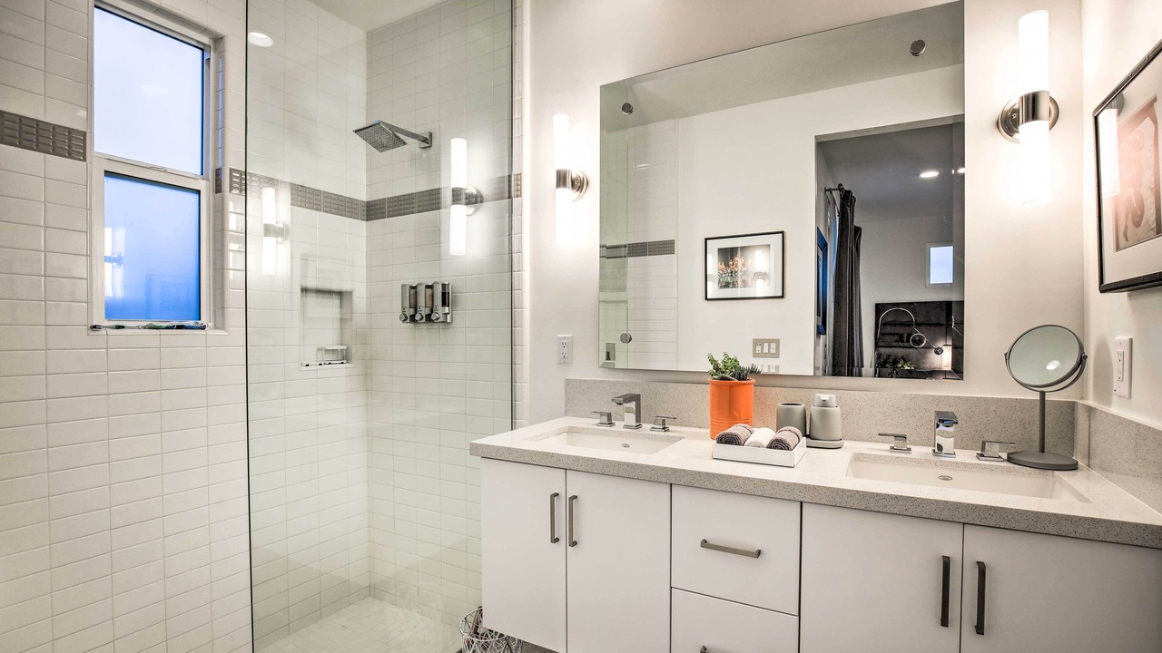 Photo of Bathroom in Chino Canyon