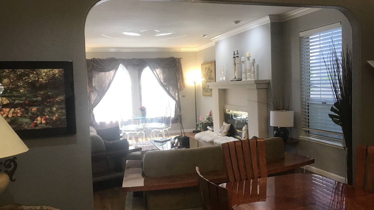 Photo of Livingroom in West Menlo Park