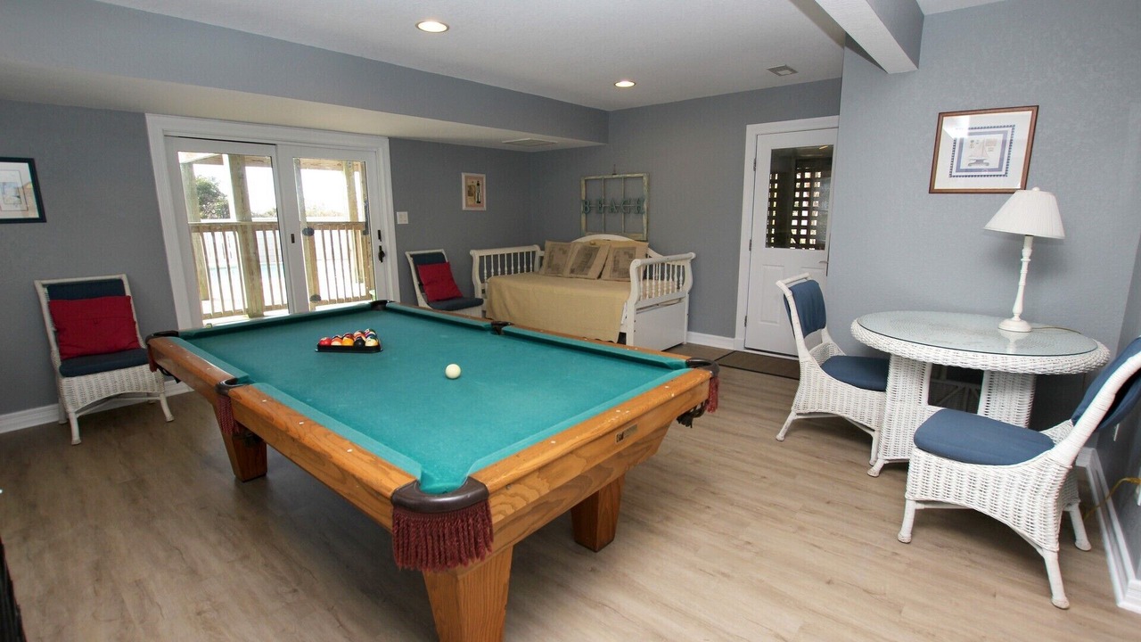 Photo of Bedroom in Monteray Shores