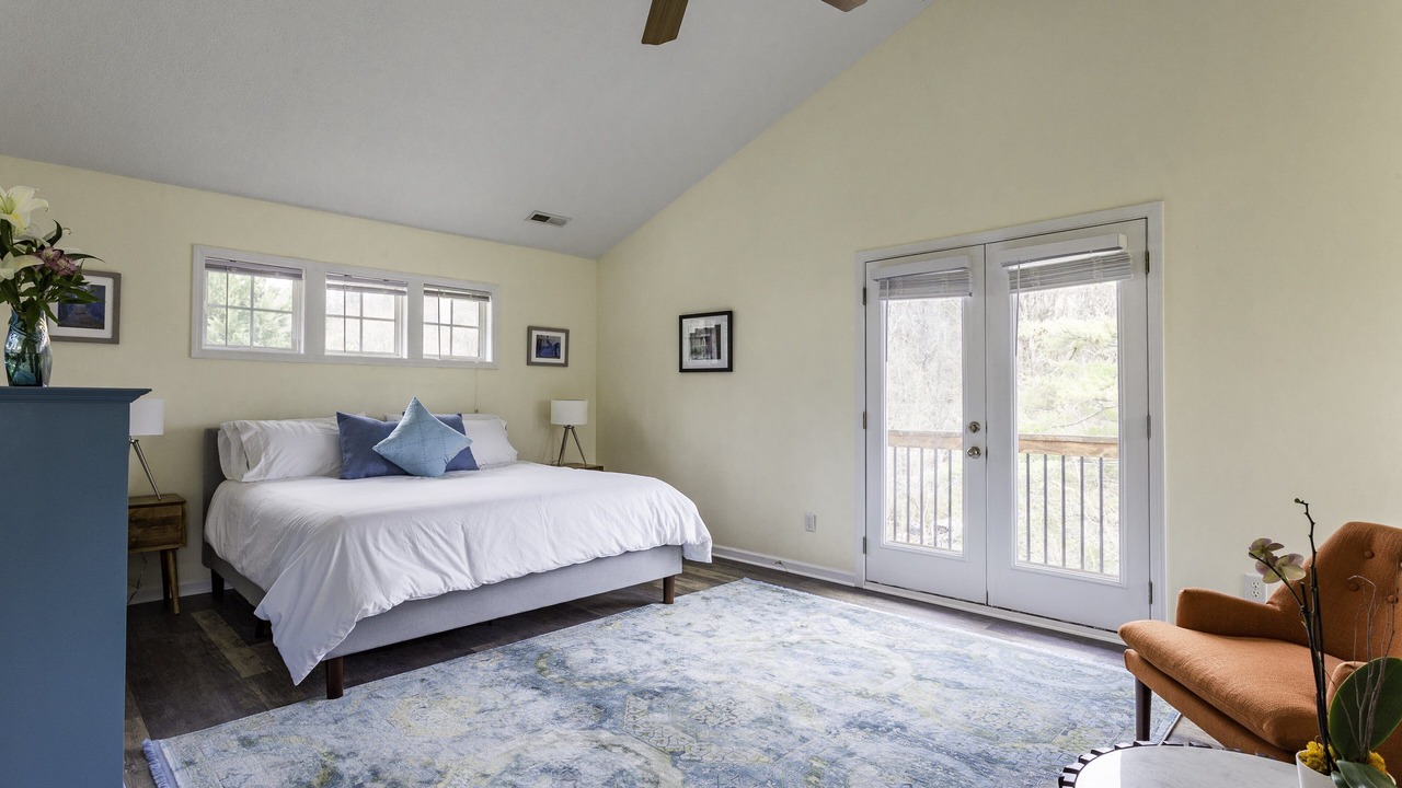 Photo of Bedroom in Woodfin