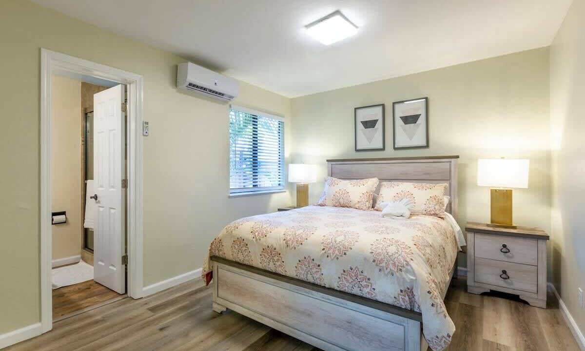 Photo of Bedroom in Willow Glen