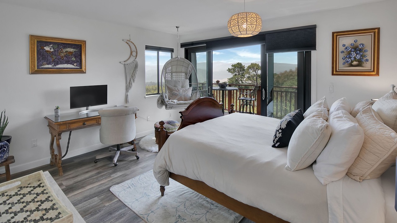 Photo of Bedroom in Northeast Carmel