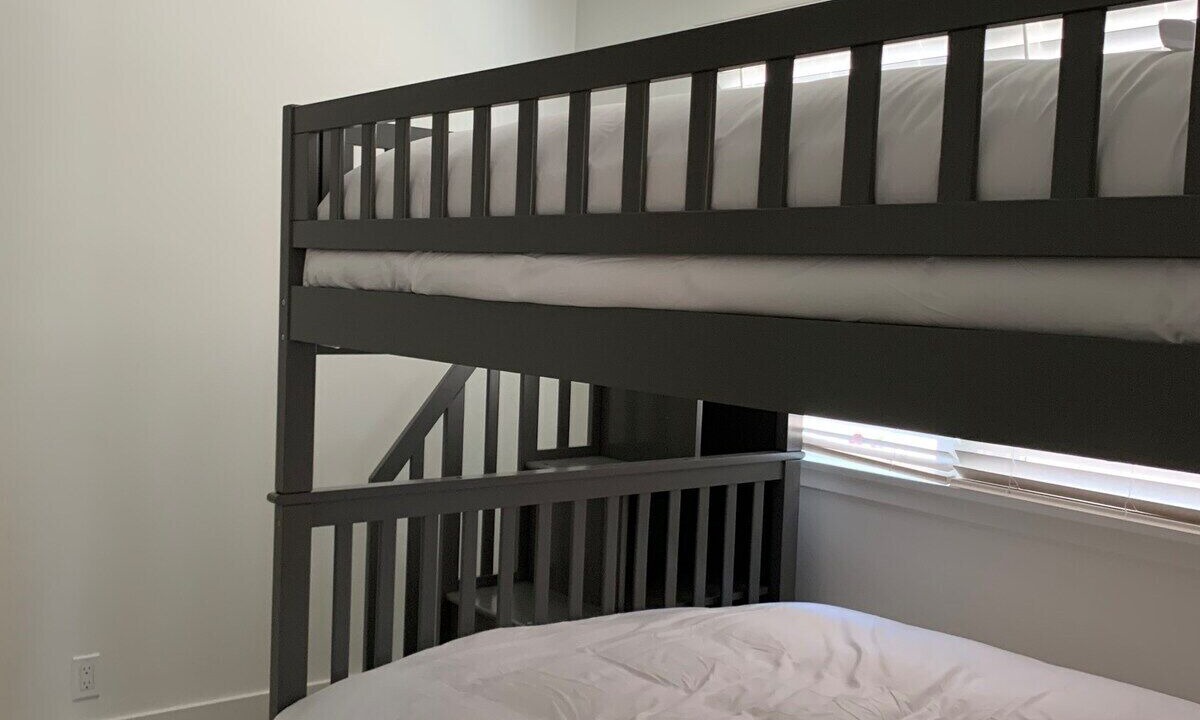 Photo of Bedroom in Corona del Mar