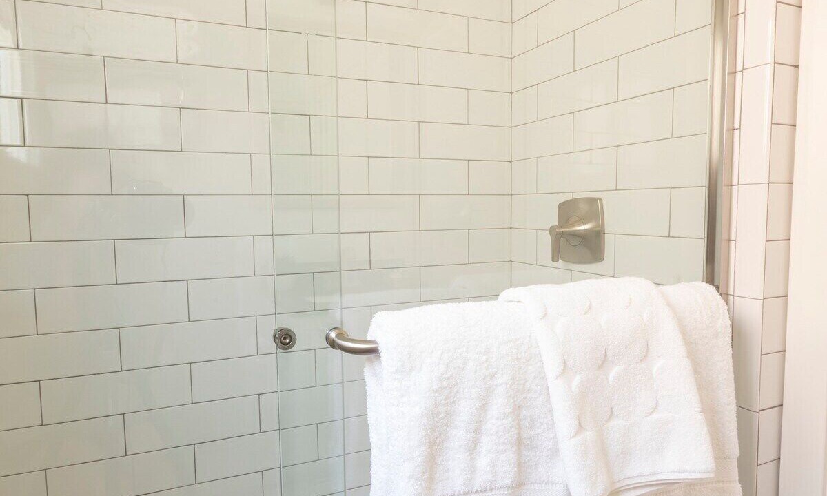 Photo of Bathroom in Corona del Mar