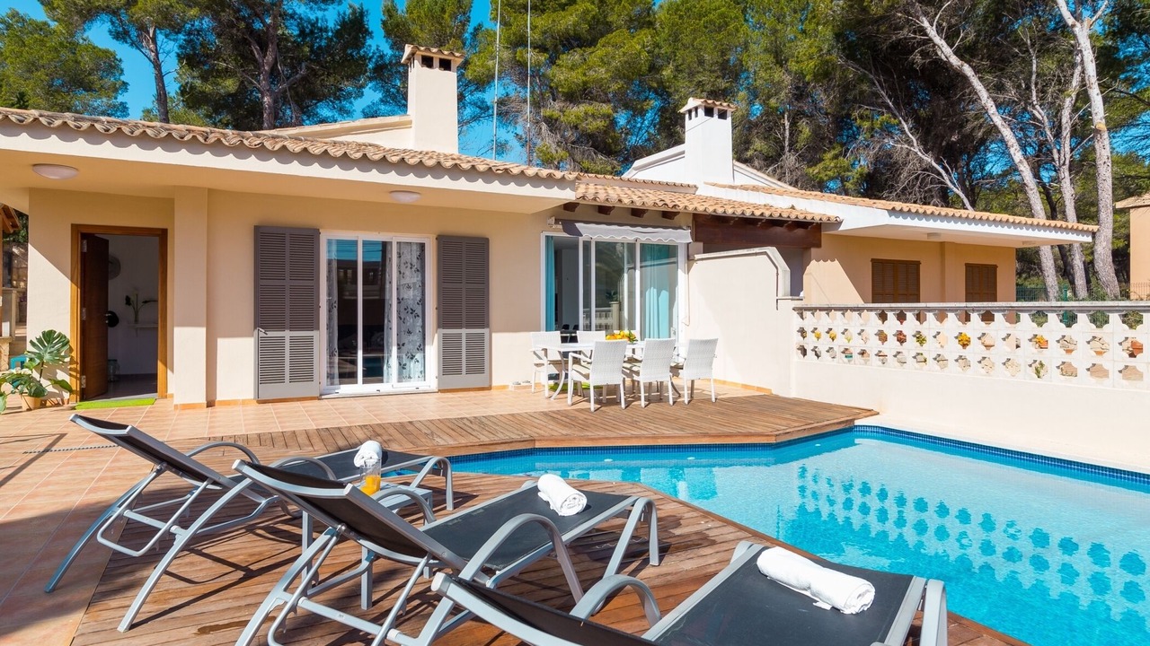 Photo of Outdoor in Son Baulo