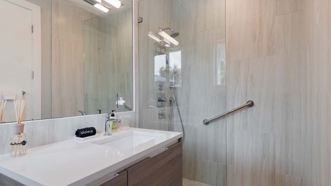 Photo of Bathroom in Wilton Manors