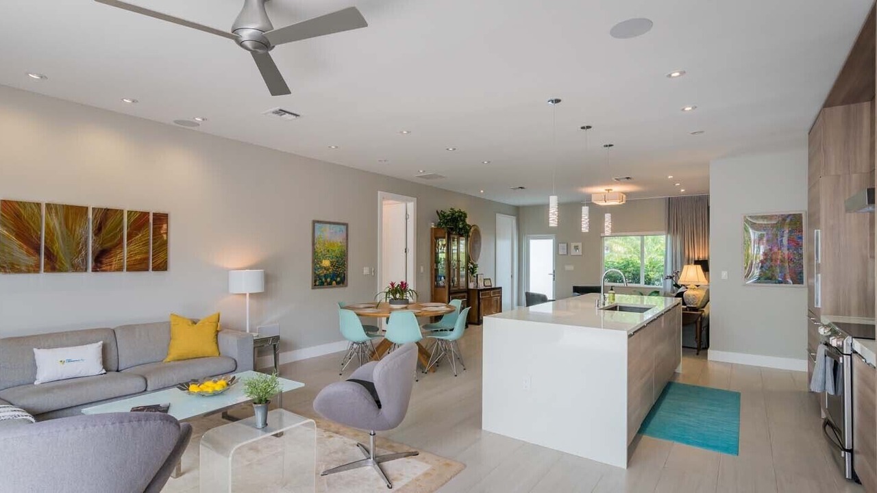 Photo of Livingroom in Wilton Manors