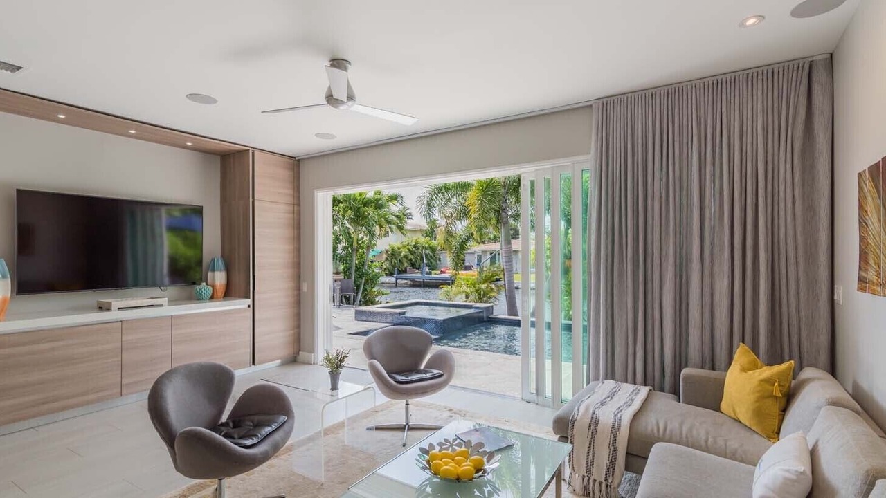 Photo of Livingroom in Wilton Manors