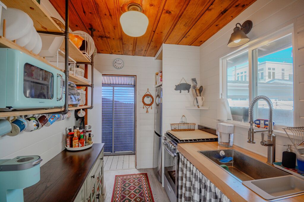 Photo of Kitchen in Sunset Beach