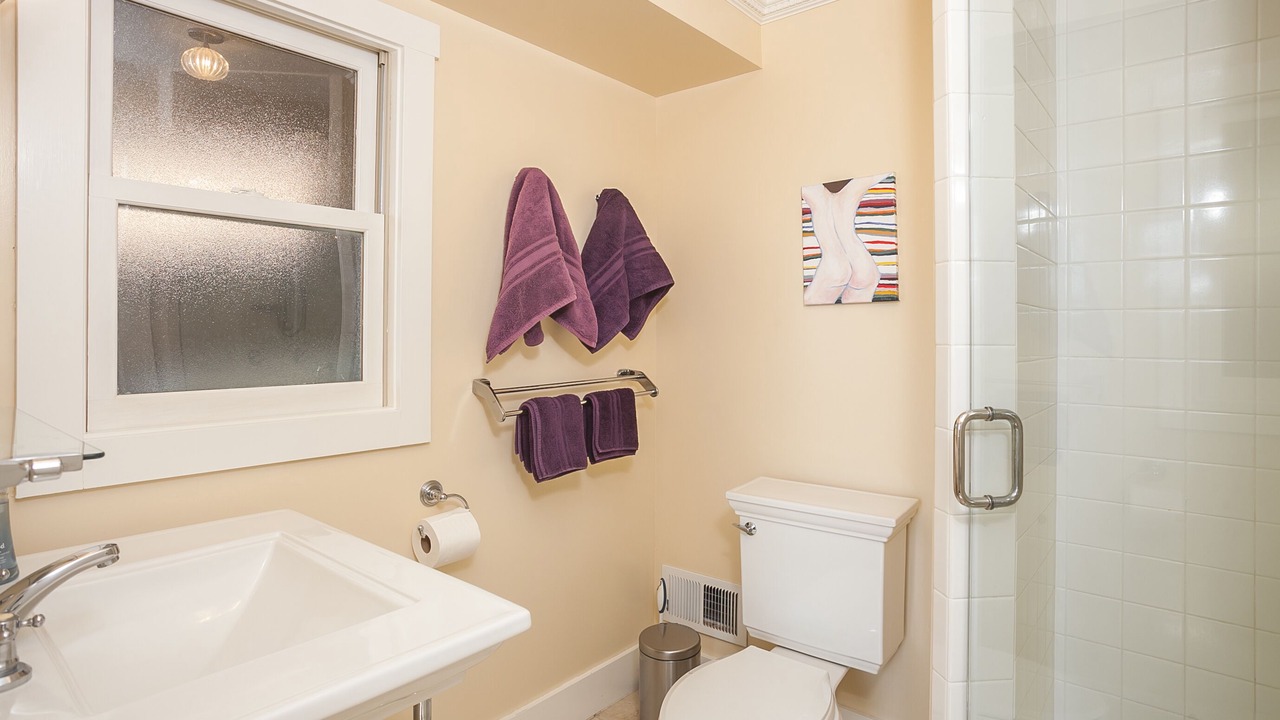 Photo of Bathroom in Stinson Beach