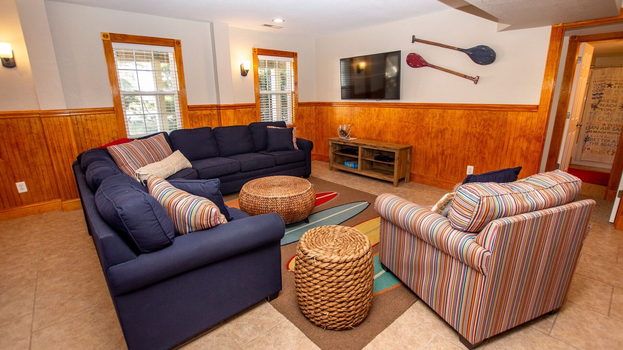 Photo of Livingroom in Pine Island