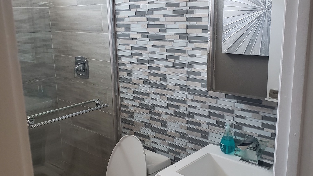 Photo of Bathroom in Westside Costa Mesa