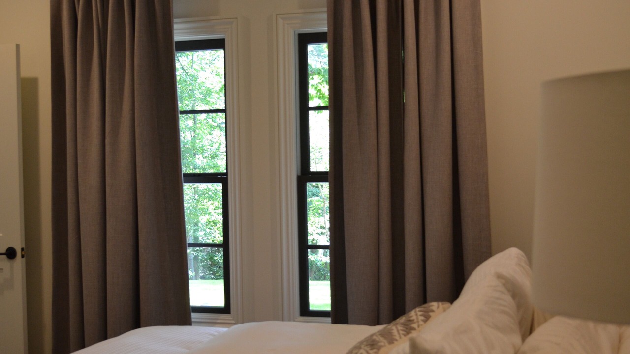 Photo of Bedroom in Northport