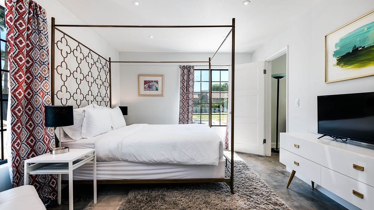 Photo of Bedroom in Uptown Design District