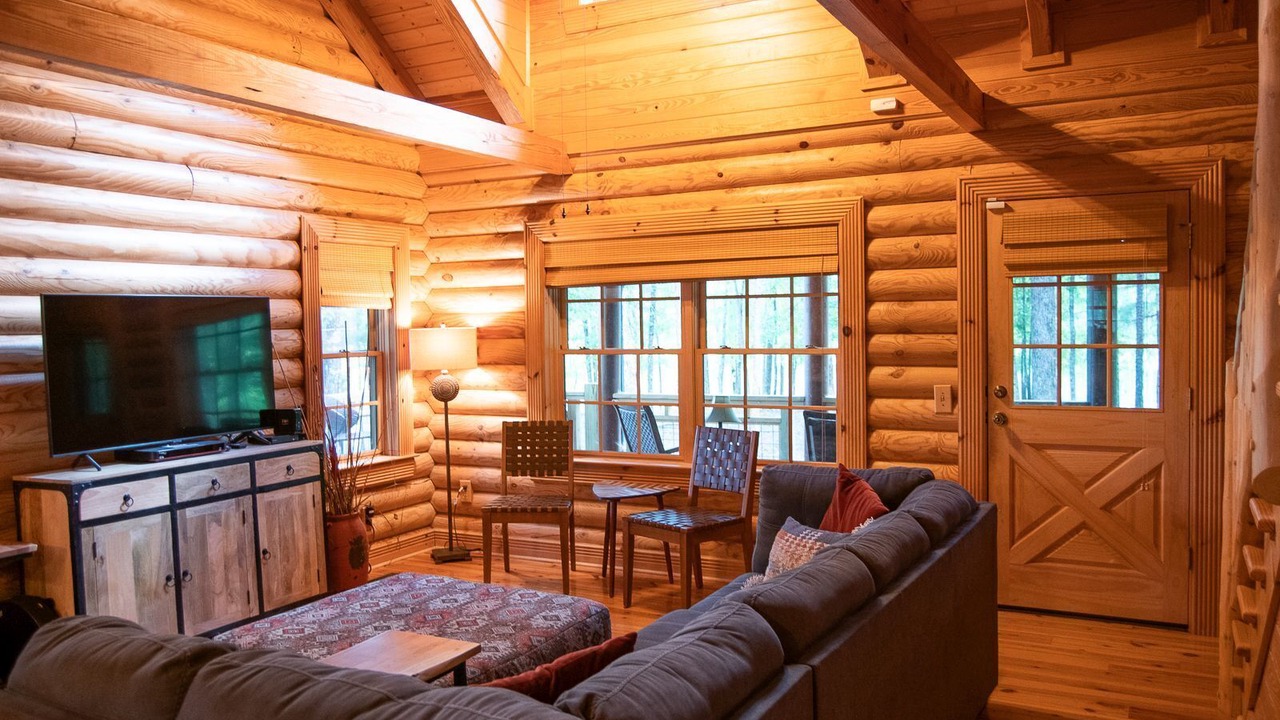 Photo of Livingroom in Elrod