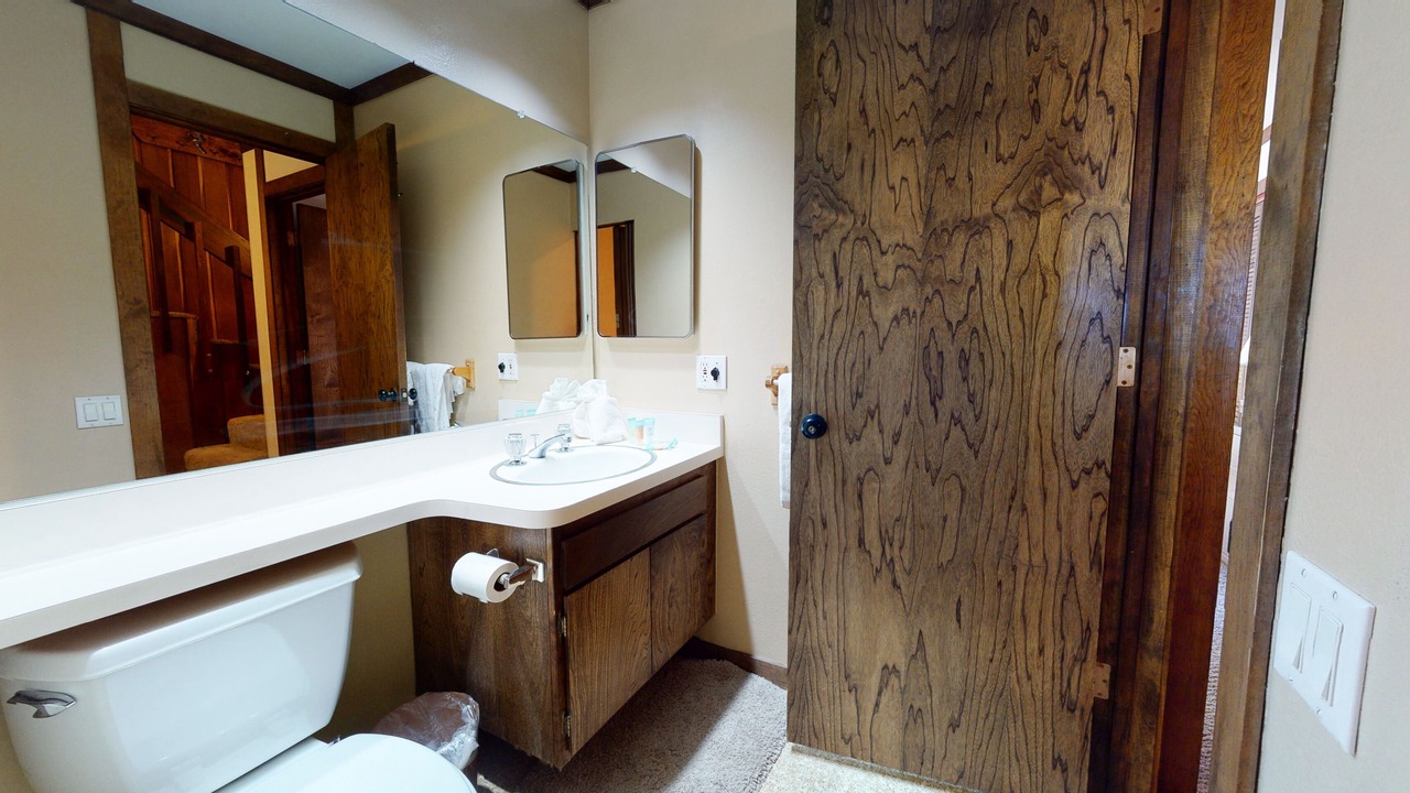 Photo of Bathroom in Mammoth Lakes