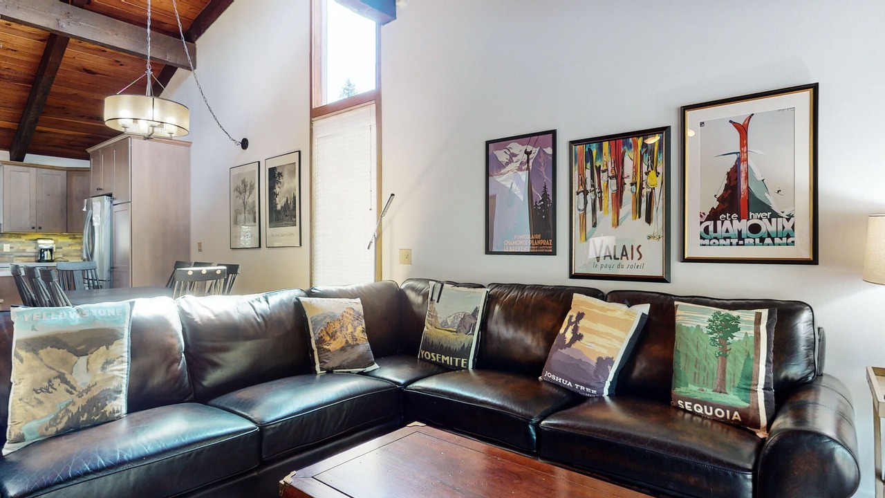 Photo of Livingroom in Mammoth Lakes