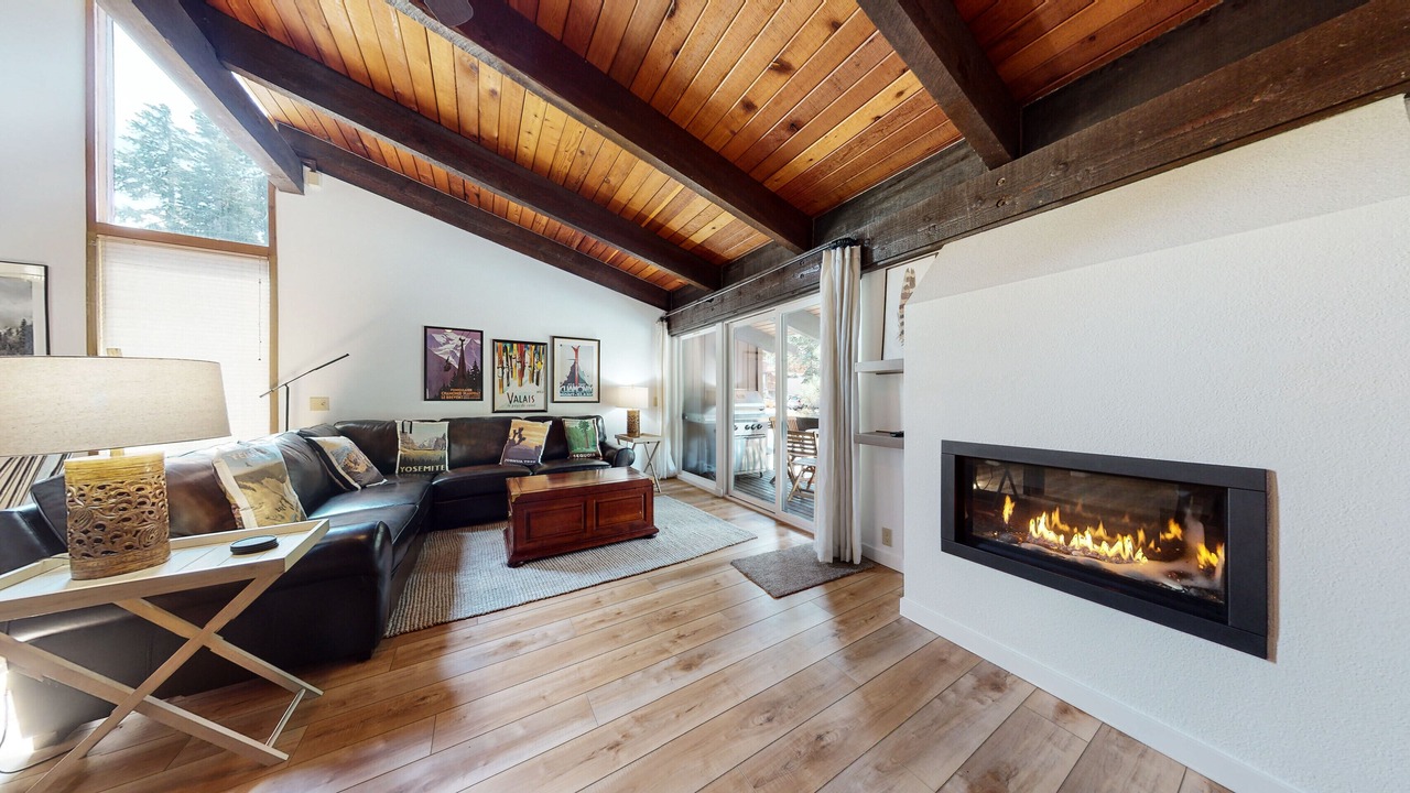 Photo of Livingroom in Mammoth Lakes
