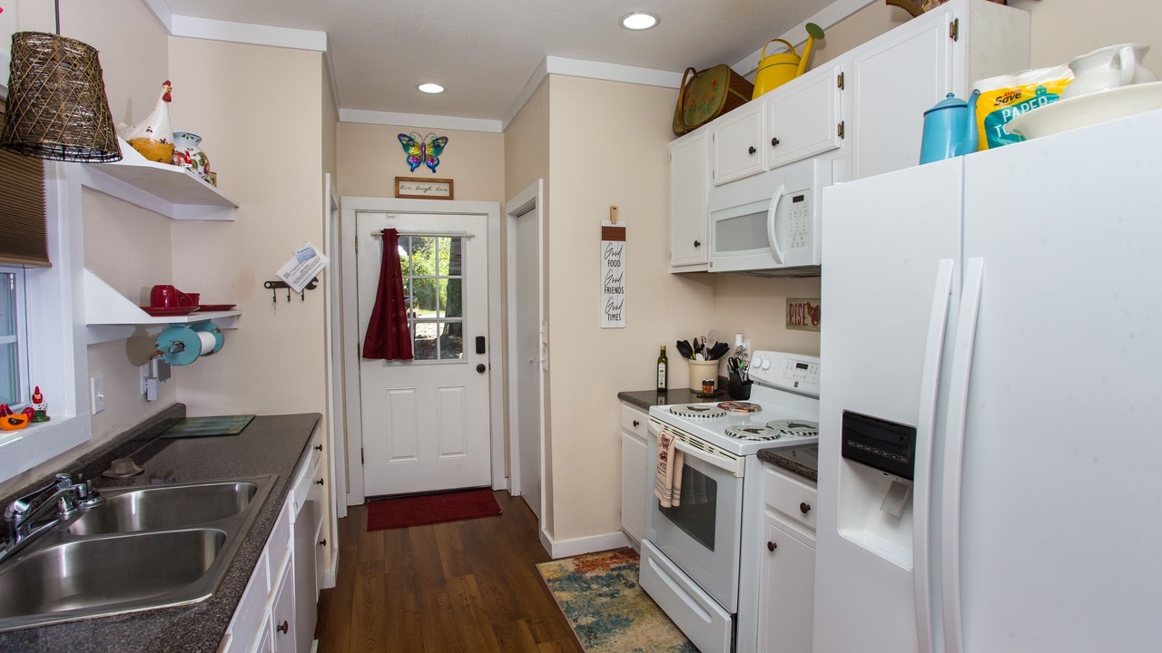 Photo of Kitchen in Escambia County