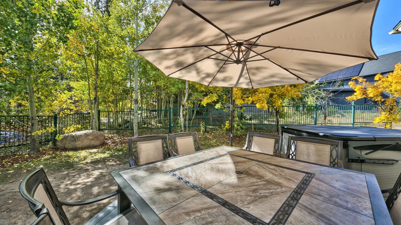 Photo of Outdoor in Mountain View Estates