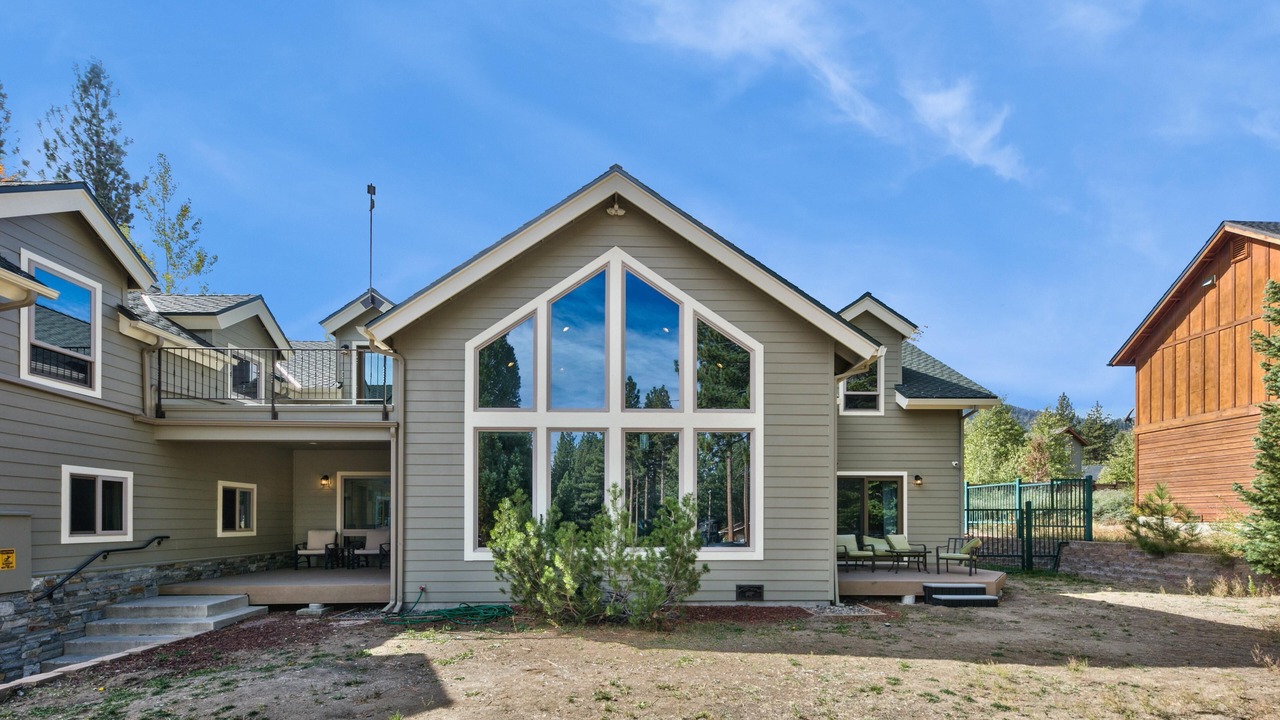 Photo of Outdoor in Mountain View Estates