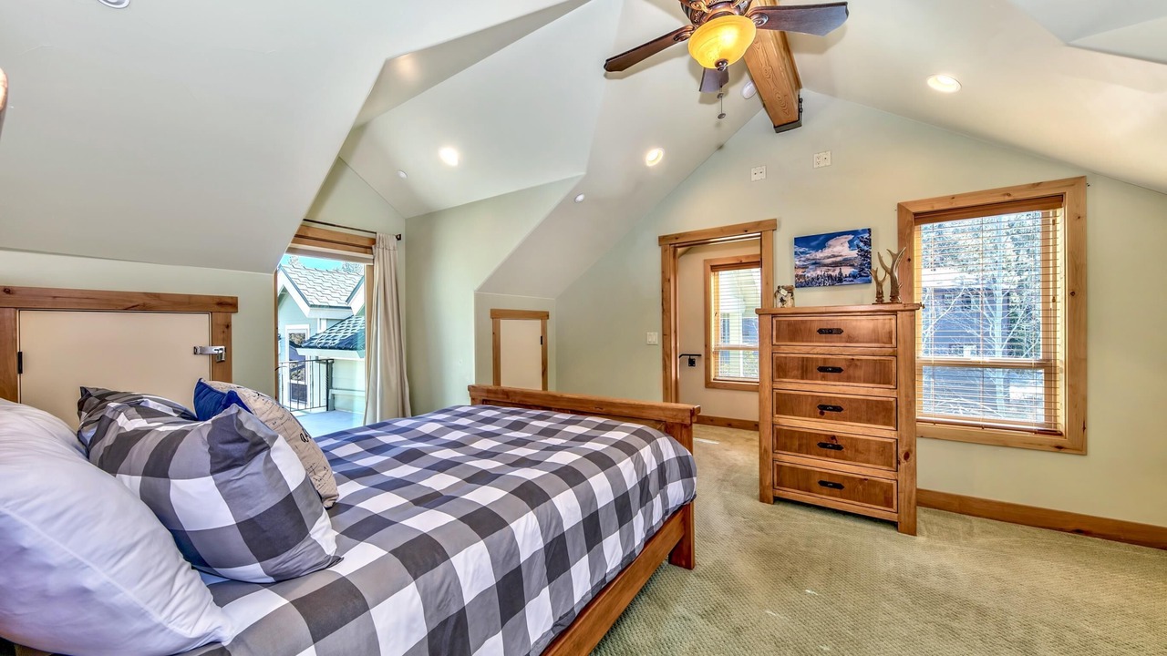 Photo of Bedroom in Mountain View Estates