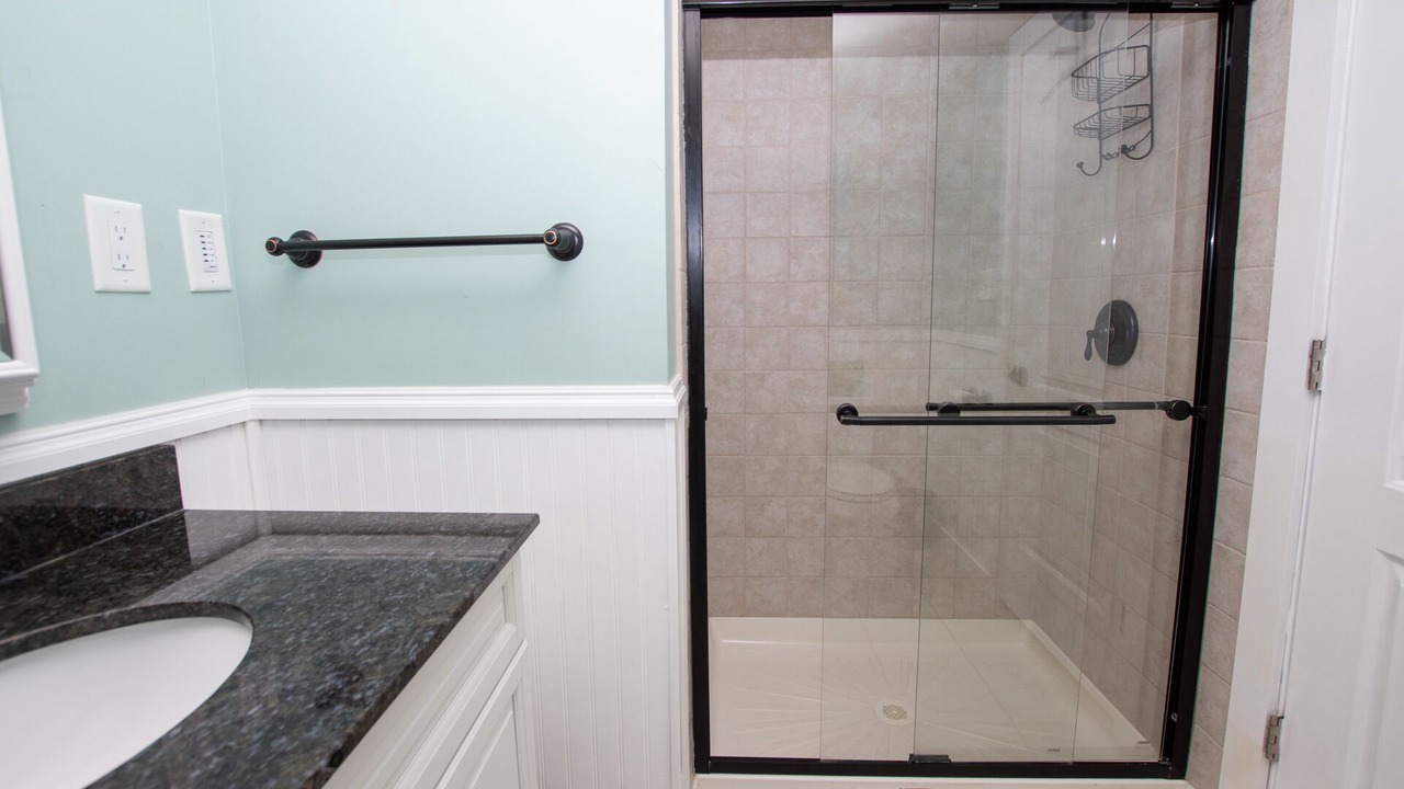 Photo of Bathroom in Romulus