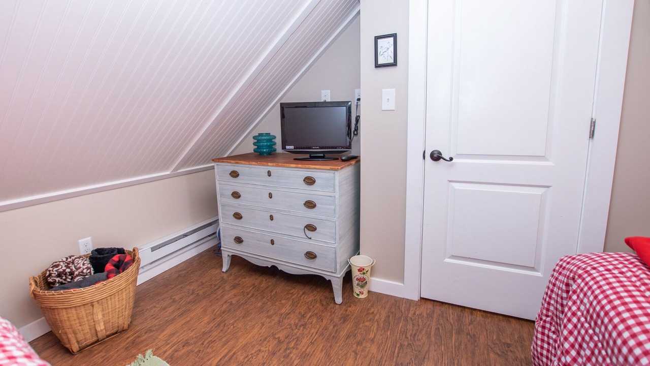 Photo of Bedroom in Romulus