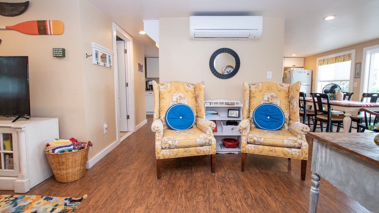 Photo of Livingroom in Romulus