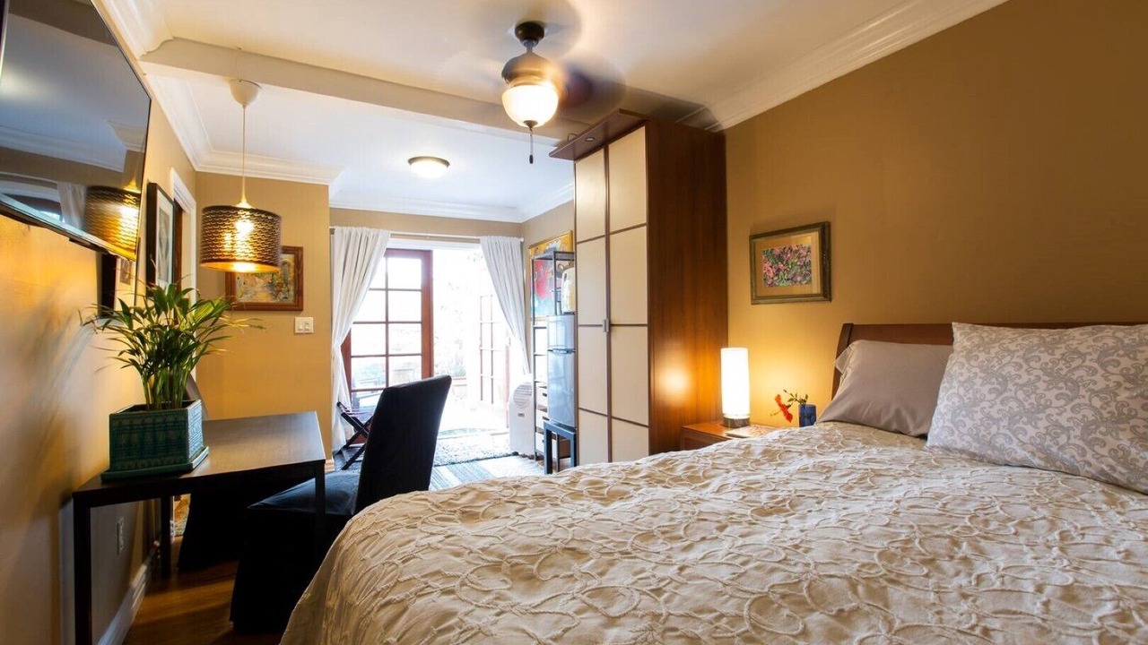 Photo of Bedroom in Mar Vista