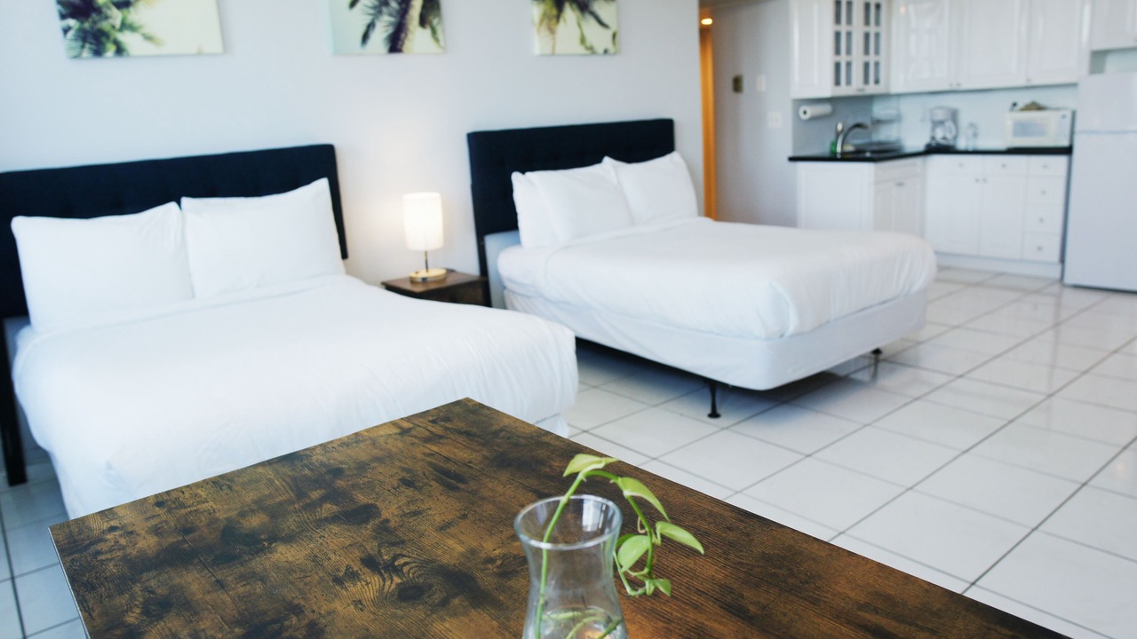Photo of Bedroom in Mid Beach
