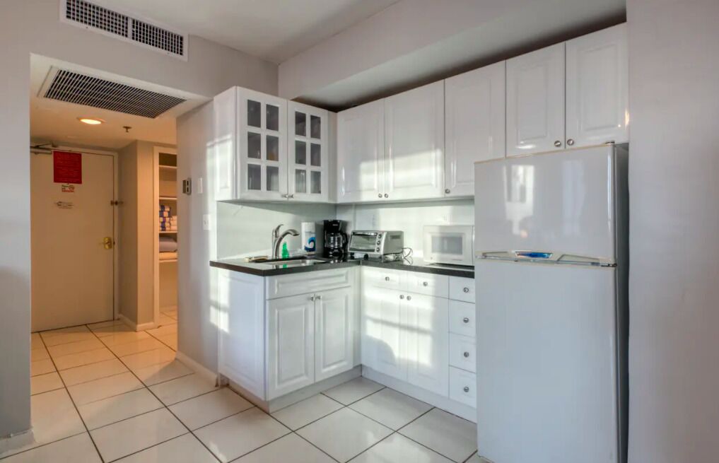 Photo of Kitchen in Mid Beach