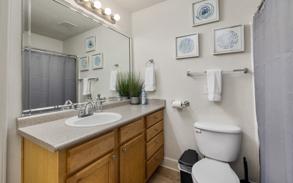 Photo of Bathroom in Meadowbrook
